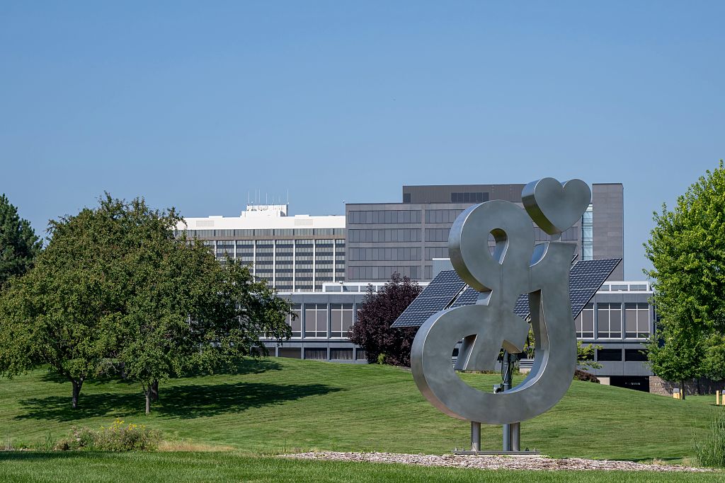 General Mills recalls Pillsbury bread rolls sold at Walmart over glass concerns